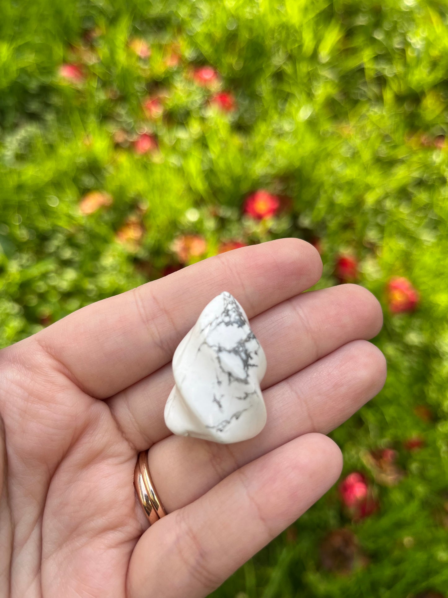 Howlite Mini Flame