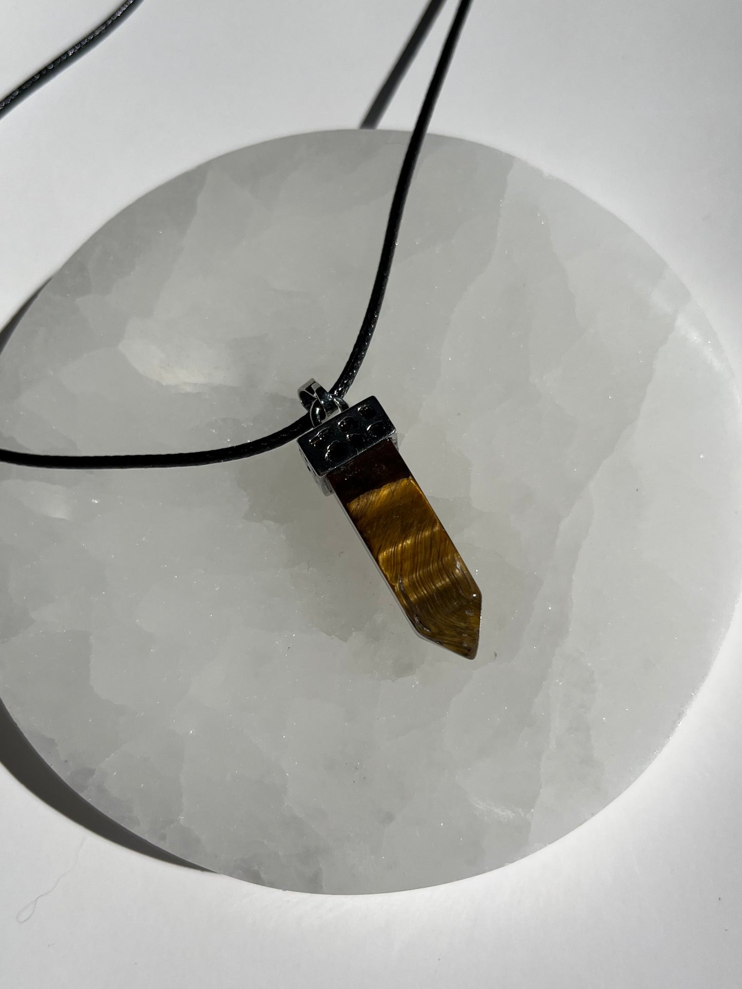 Tigers Eye Point Necklace